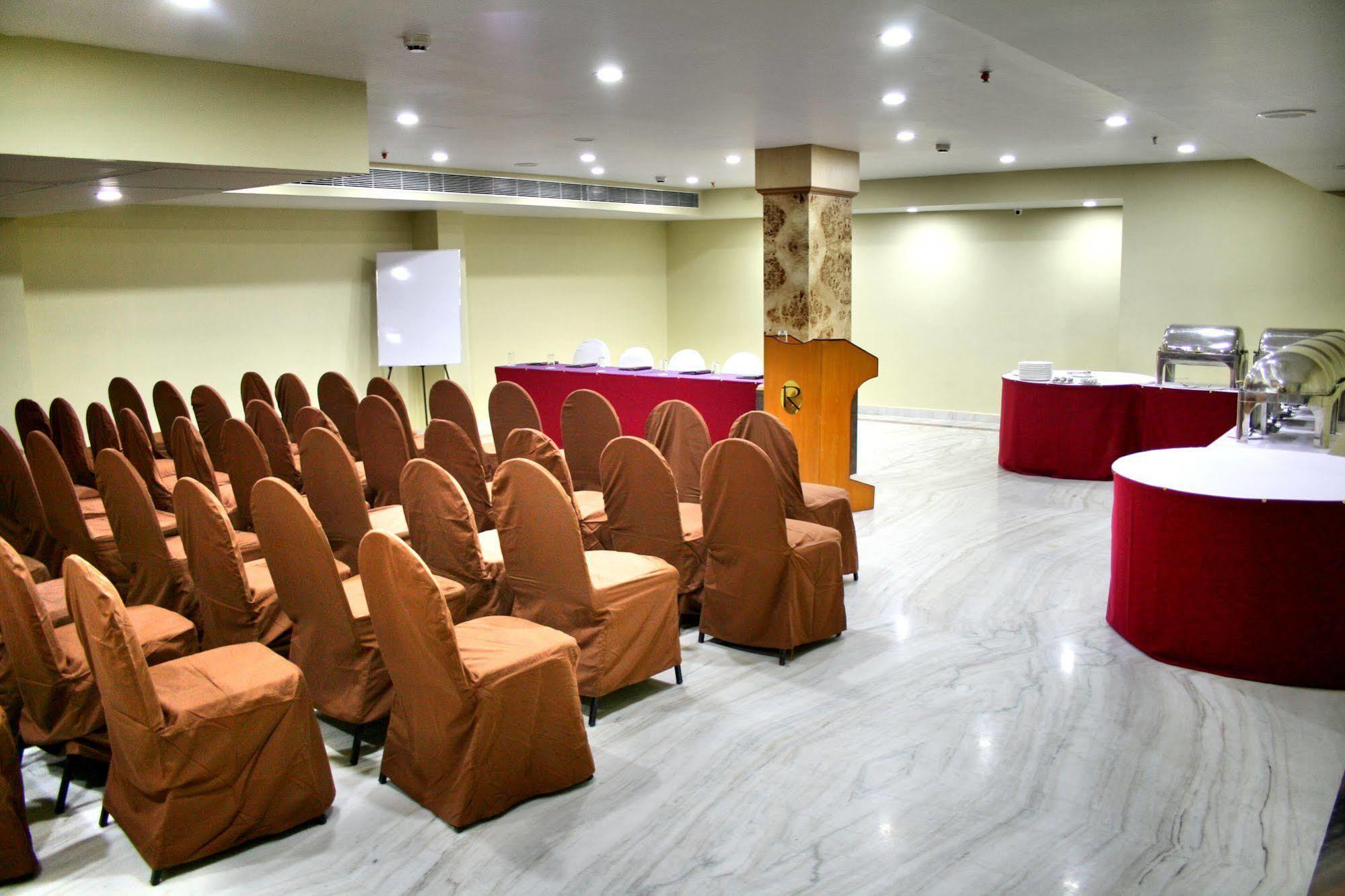 Raj Park- Hill View Hotel Tirupati Exterior photo